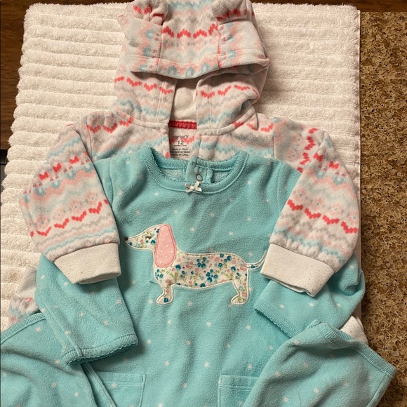 Carter's Other - 🌺5/$25 Carters 12 month fleece pajamas 🌺